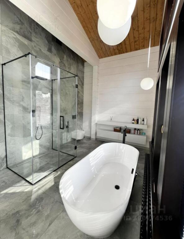 2-этажный коттедж 630 м² с отделкой