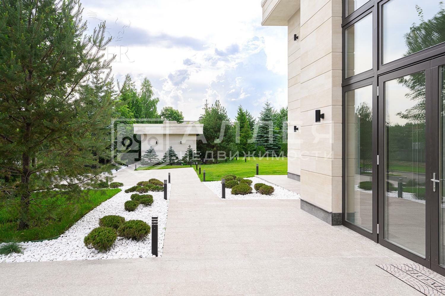 2-этажный коттедж 1 071 м² с отделкой