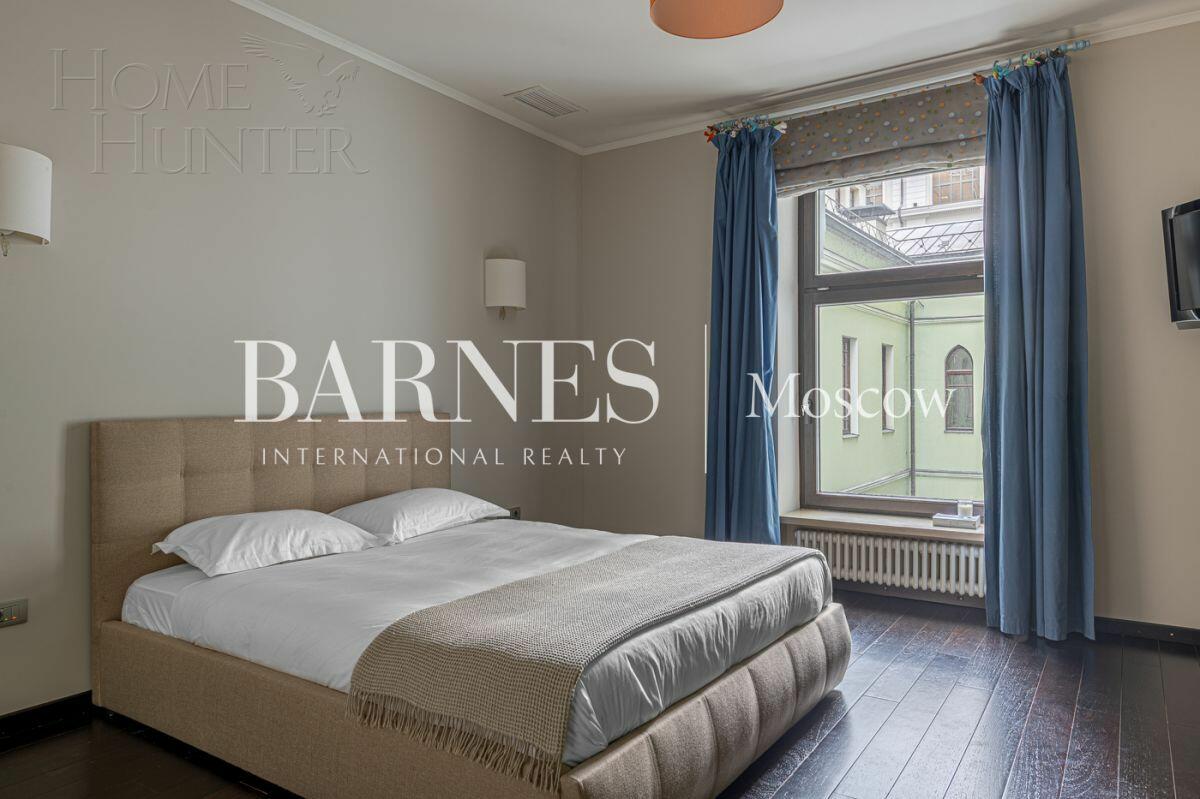 4-КОМН. КВАРТИРА С ОТДЕЛКОЙ 210.6 М² НА 2 ЭТАЖЕ