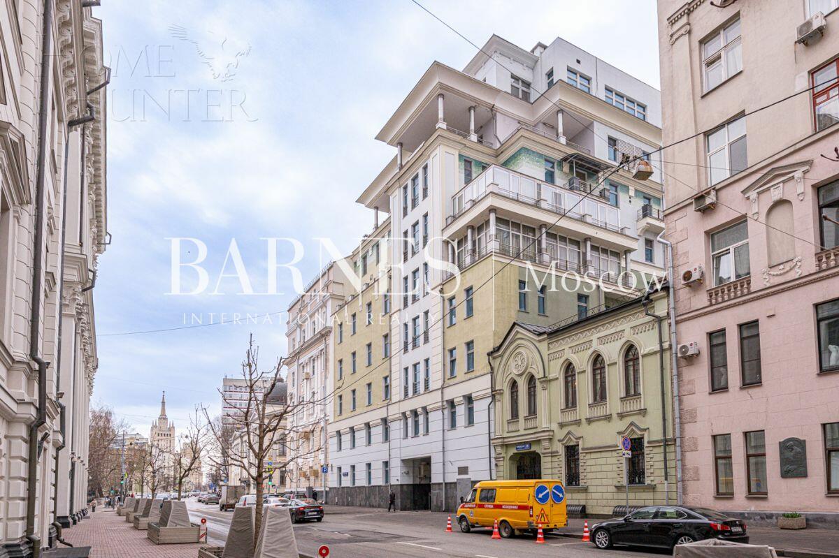 4-КОМН. КВАРТИРА С ОТДЕЛКОЙ 210.6 М² НА 2 ЭТАЖЕ