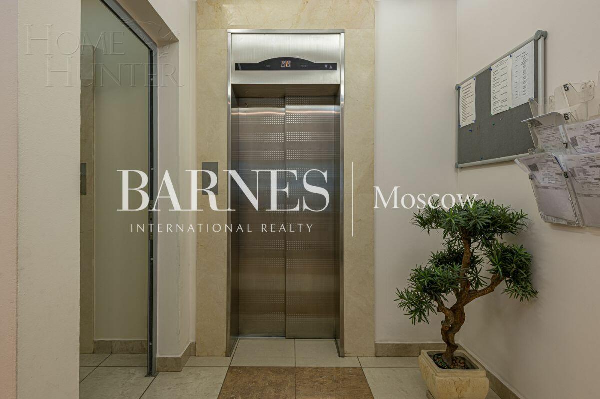 4-КОМН. КВАРТИРА С ОТДЕЛКОЙ 210.6 М² НА 2 ЭТАЖЕ