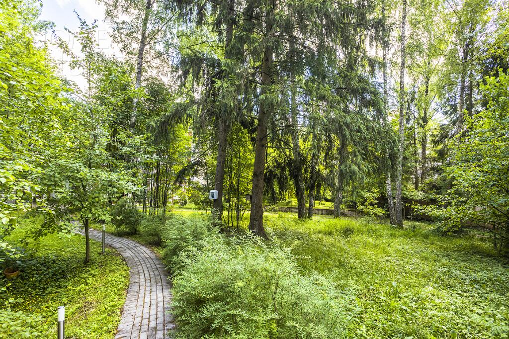 2-этажный коттедж 618 м² с отделкой