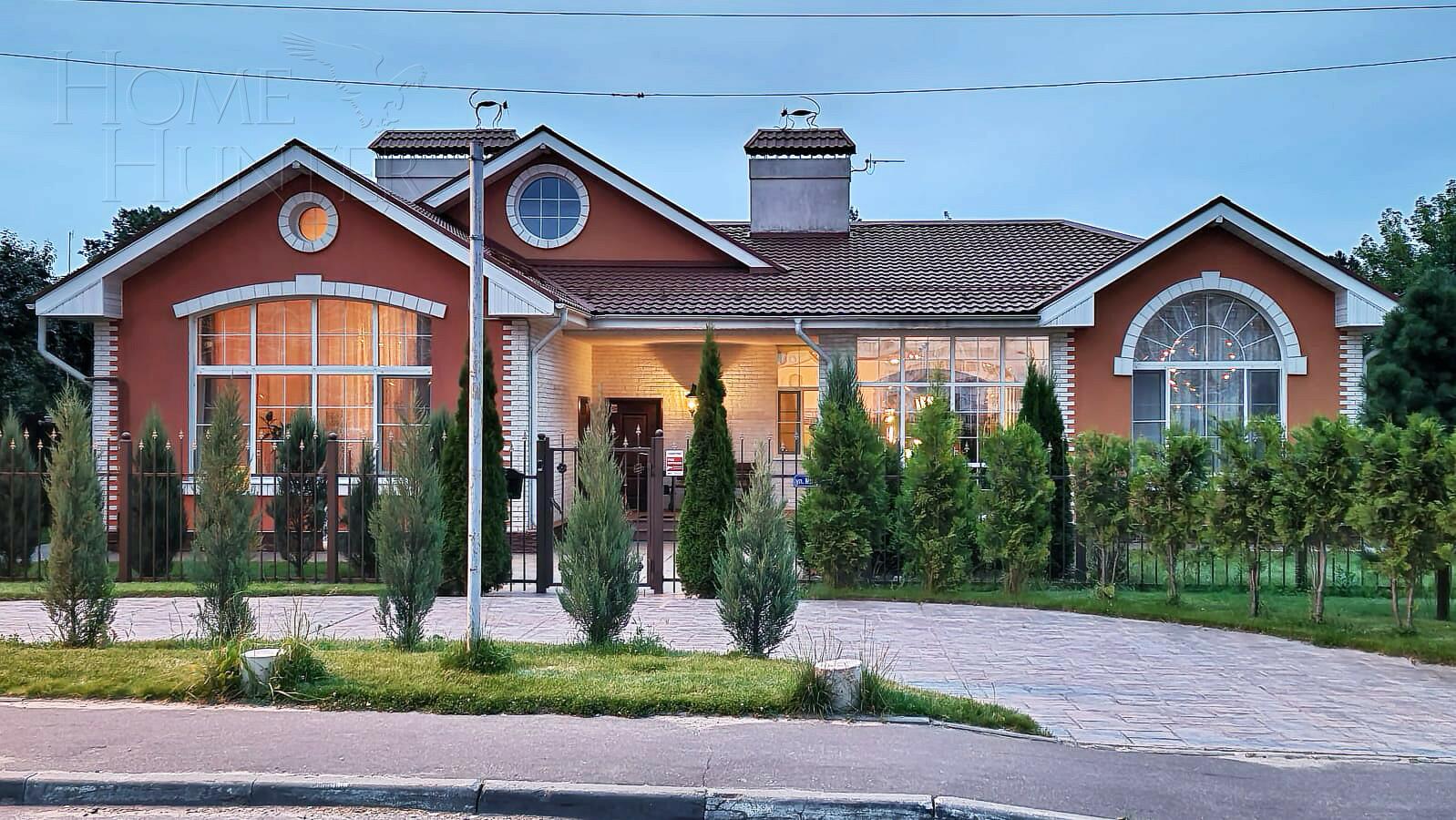 2-этажный коттедж 325 м² с отделкой