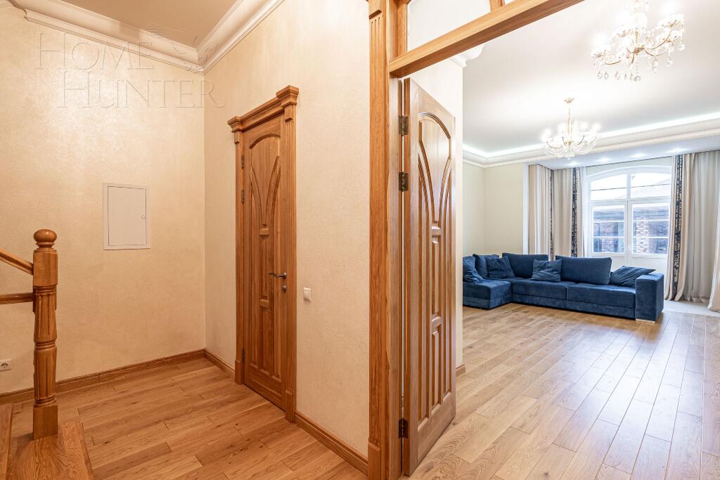 2-этажный таунхаус 350 м² с отделкой
