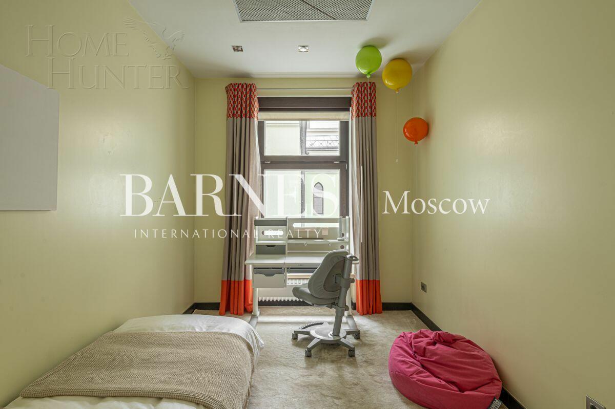 4-КОМН. КВАРТИРА С ОТДЕЛКОЙ 210.6 М² НА 2 ЭТАЖЕ