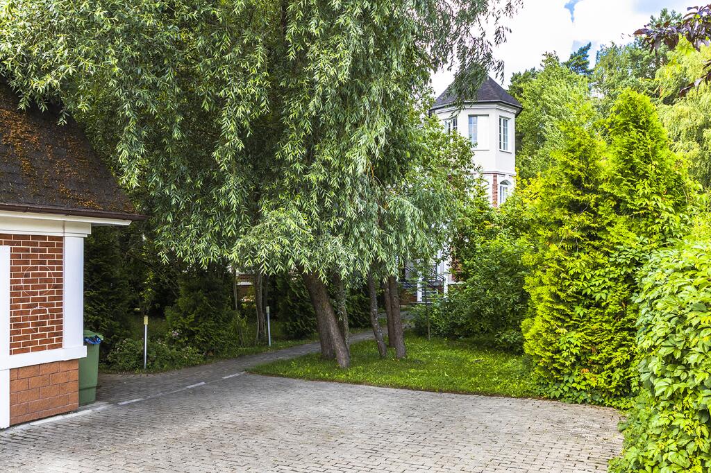 2-этажный коттедж 618 м² с отделкой