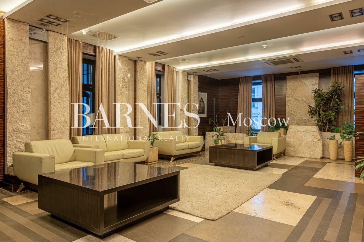 4-КОМН. КВАРТИРА С ОТДЕЛКОЙ 210.6 М² НА 2 ЭТАЖЕ