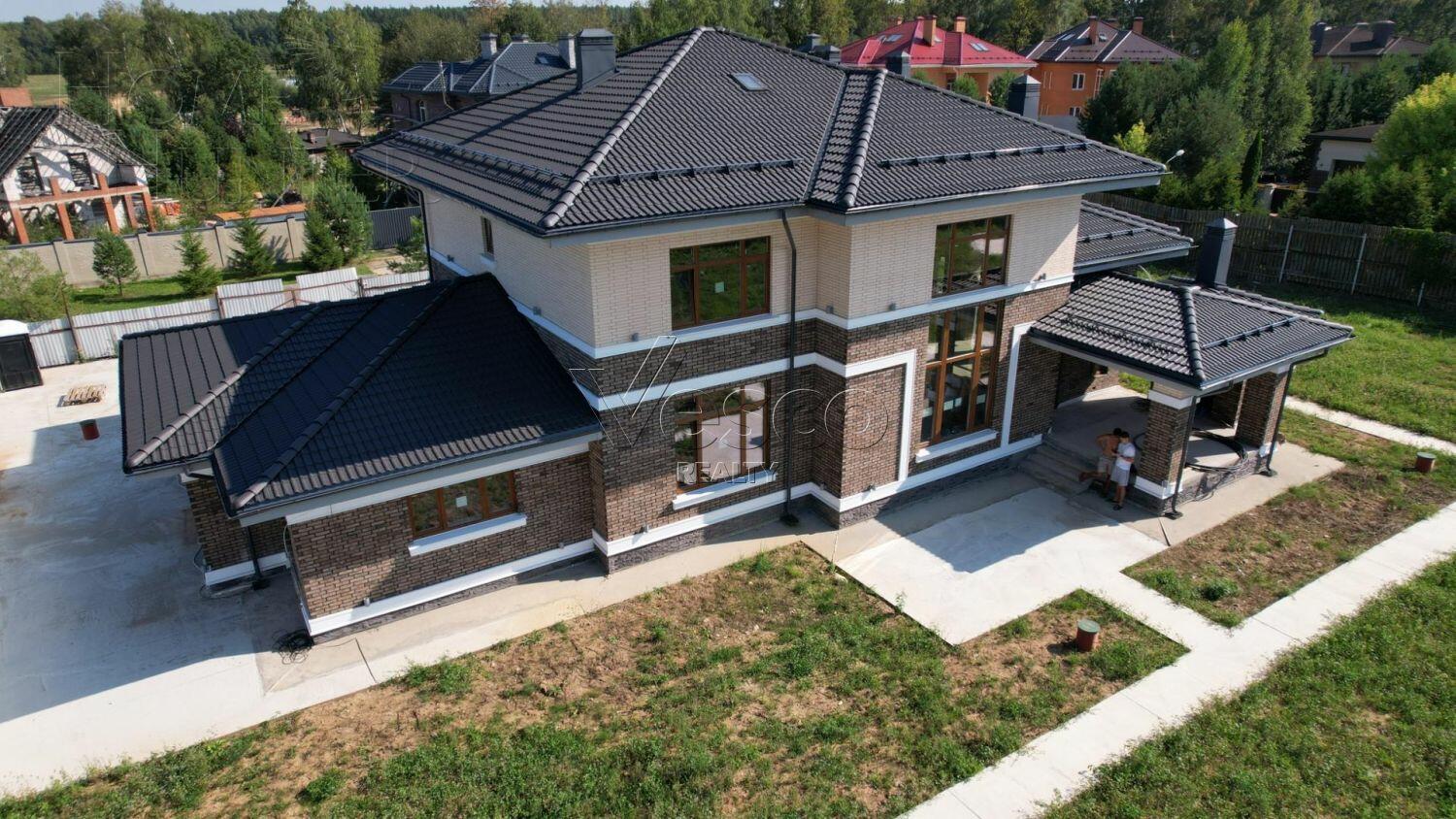 2-этажный коттедж 316.41 м² без отделки