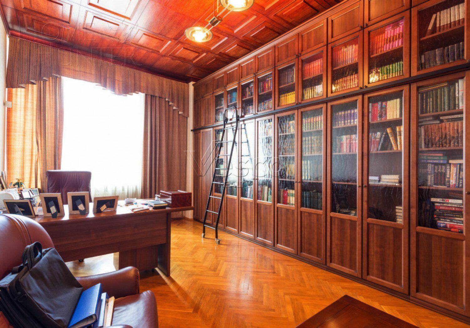 2-этажный коттедж 618 м² с отделкой