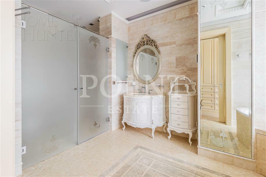 3-этажный таунхаус 360 м² с отделкой