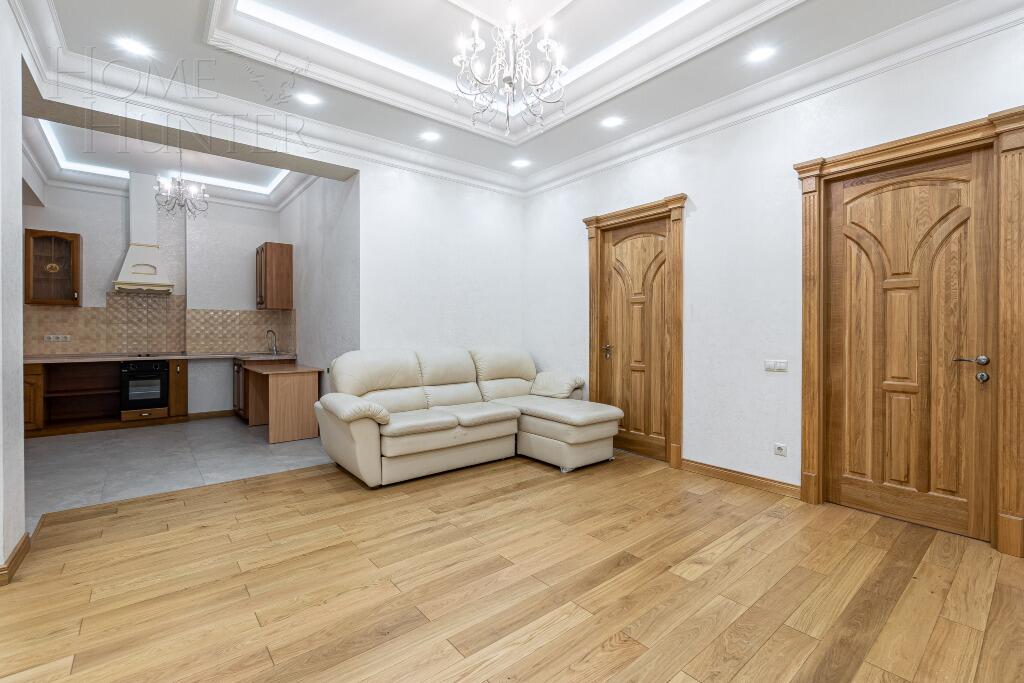 2-этажный таунхаус 350 м² с отделкой