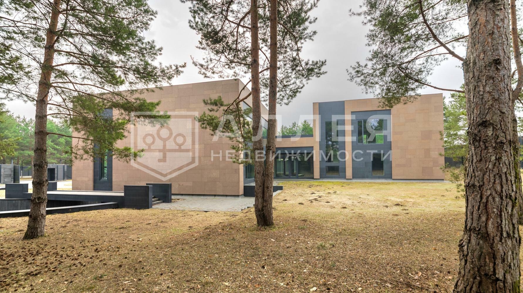 2-этажный коттедж 2 000 м² без отделки