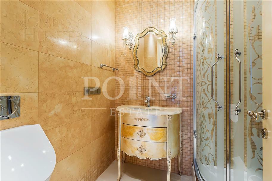 3-этажный таунхаус 360 м² с отделкой