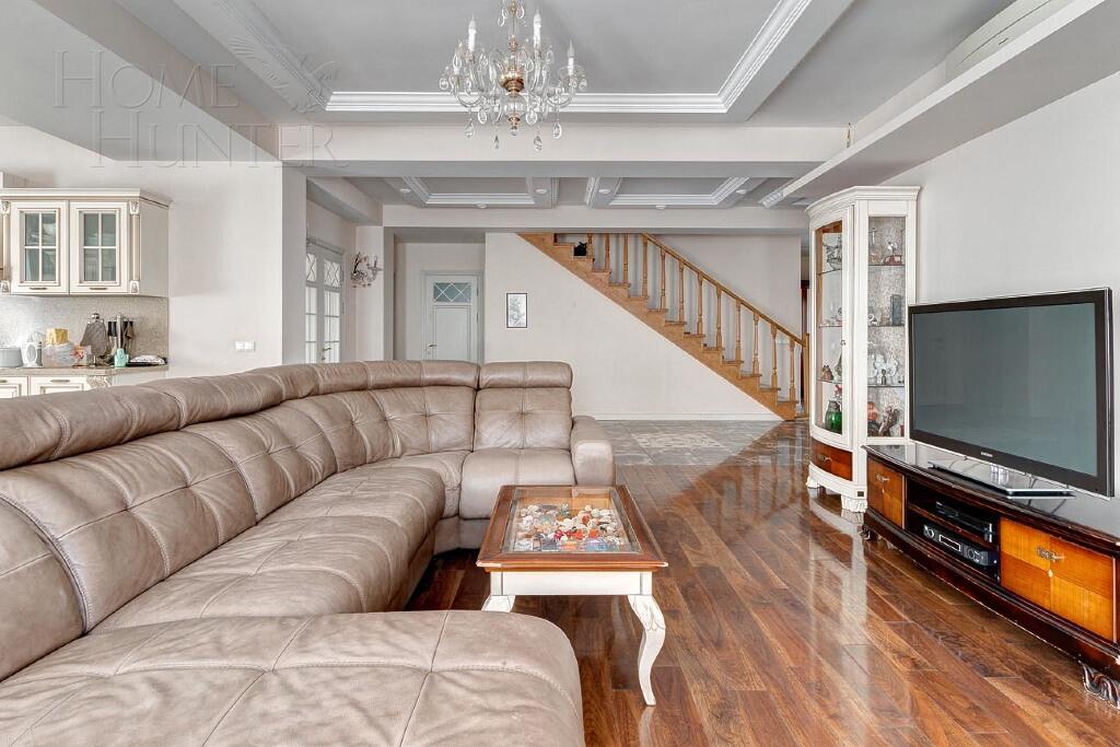 2-этажный коттедж 530 м² с отделкой