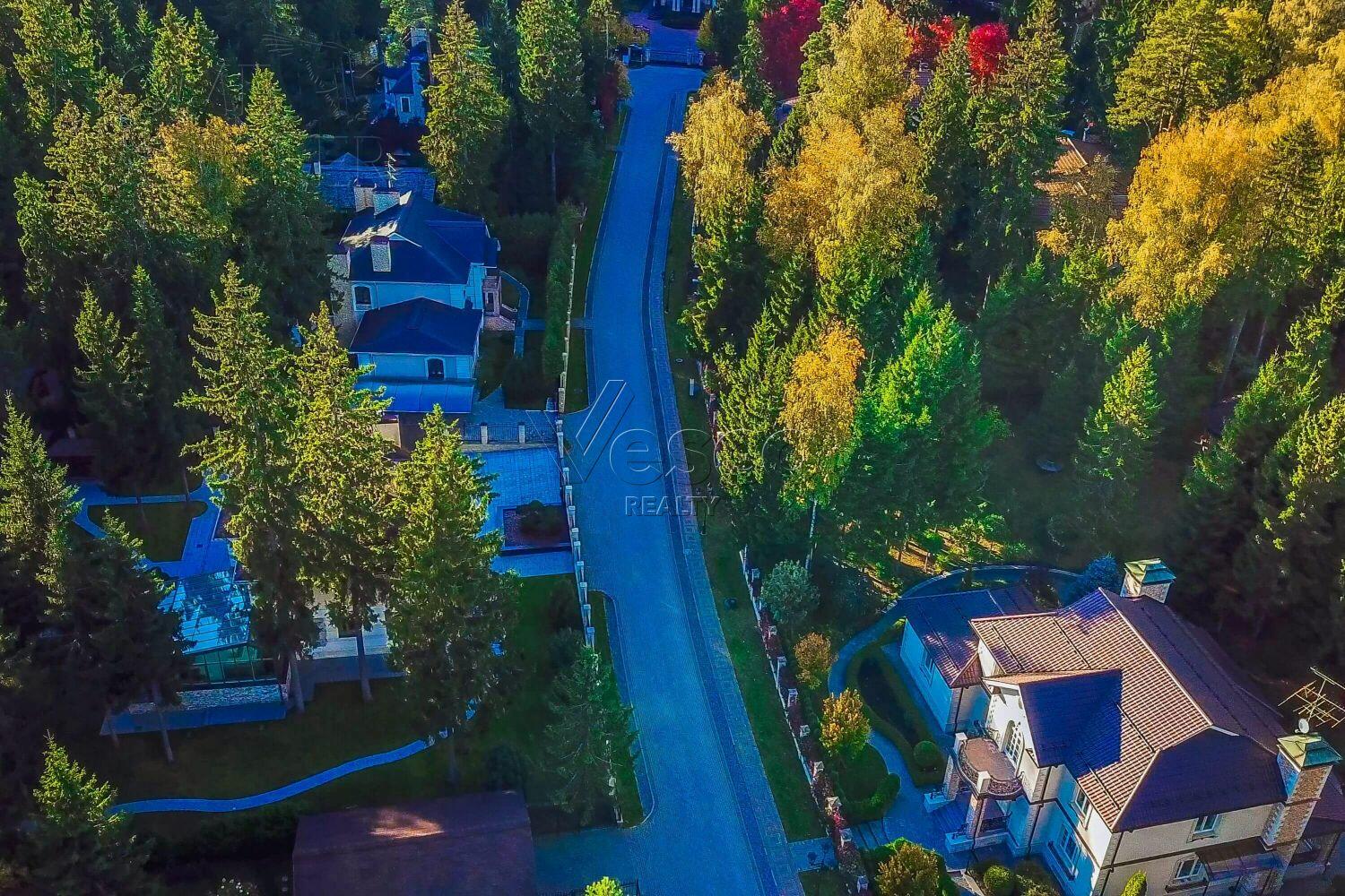 Участок 20 сот. в охраняемом поселке