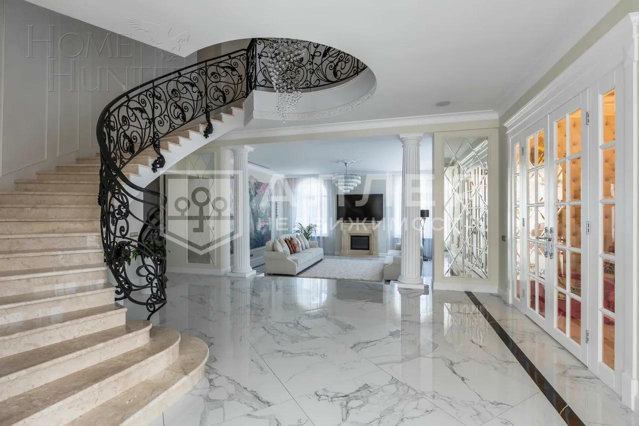 2-этажный коттедж 612 м² с отделкой