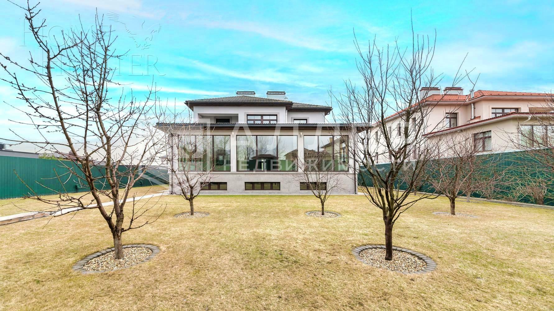 2-этажный коттедж 900 м² с отделкой