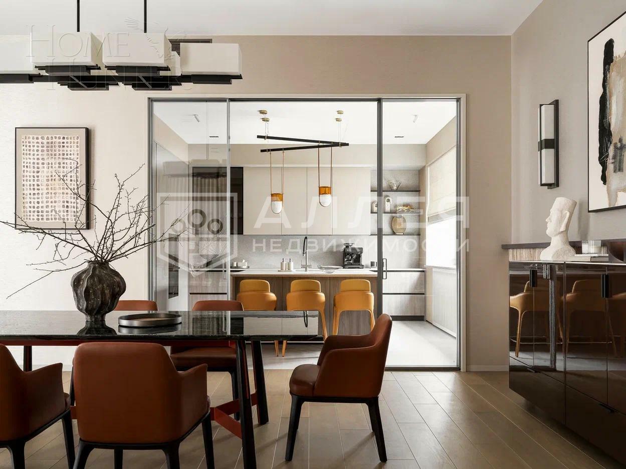 2-этажный коттедж 695 м² с отделкой