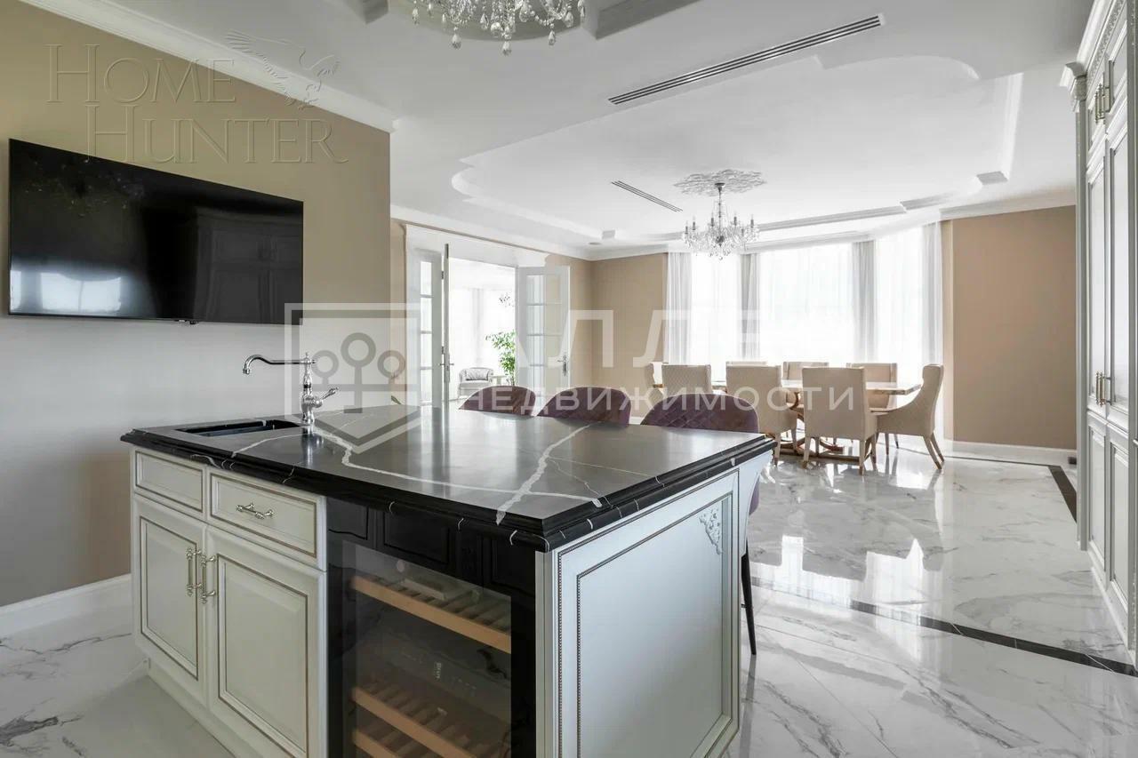 2-этажный коттедж 612 м² с отделкой