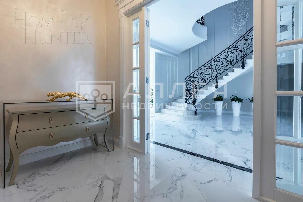 2-этажный коттедж 612 м² с отделкой