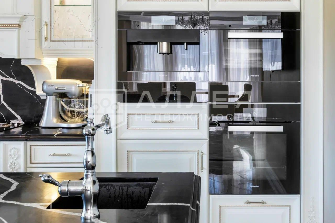 2-этажный коттедж 612 м² с отделкой