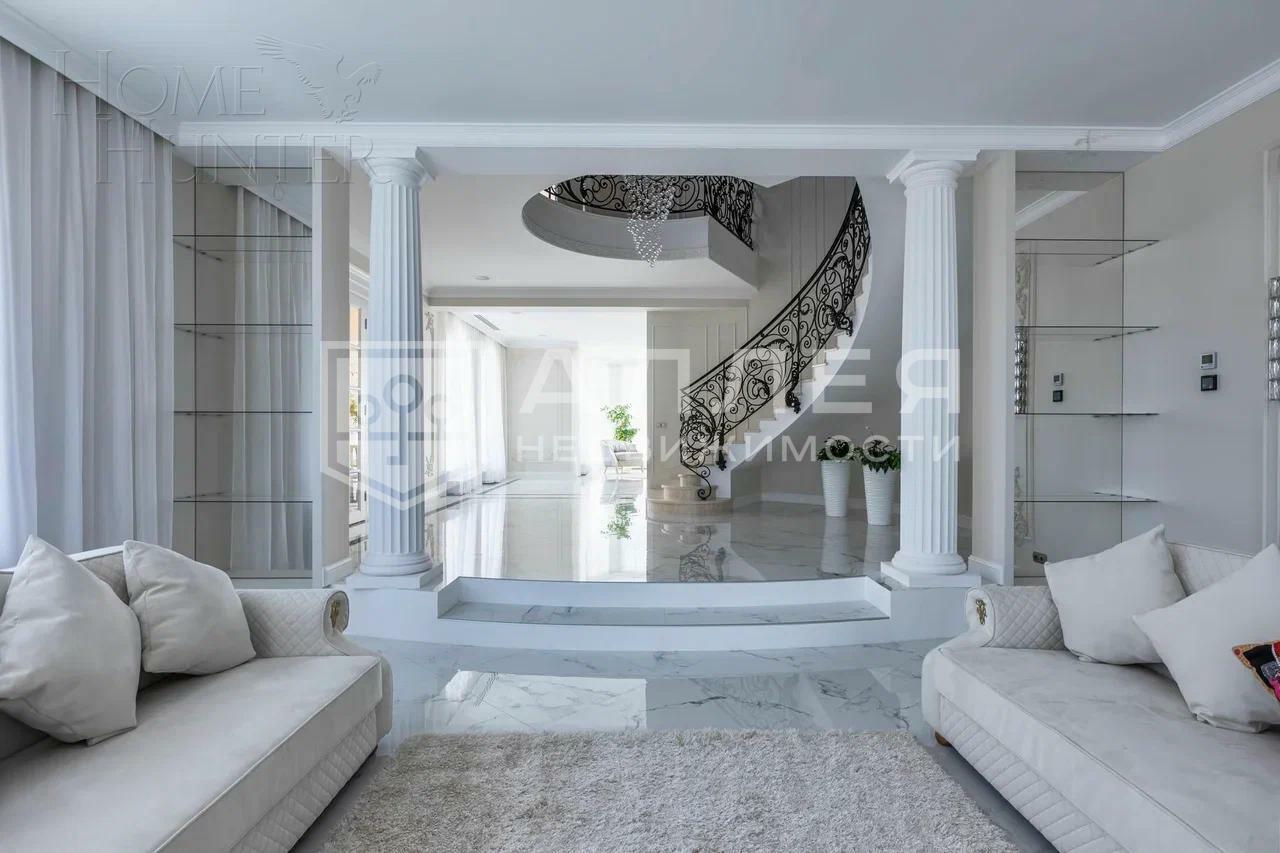 2-этажный коттедж 612 м² с отделкой