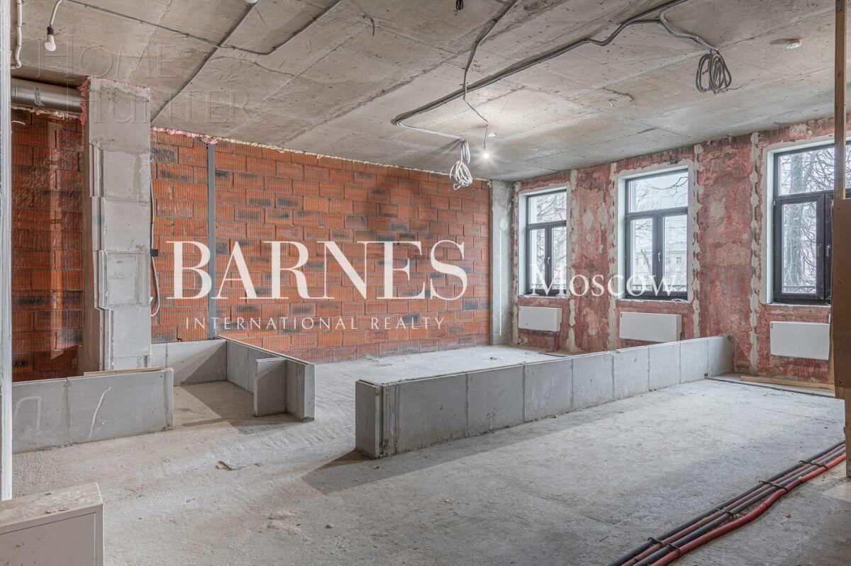 4-КОМН. КВАРТИРА БЕЗ ОТДЕЛКИ 210.5 М² НА 3 ЭТАЖЕ