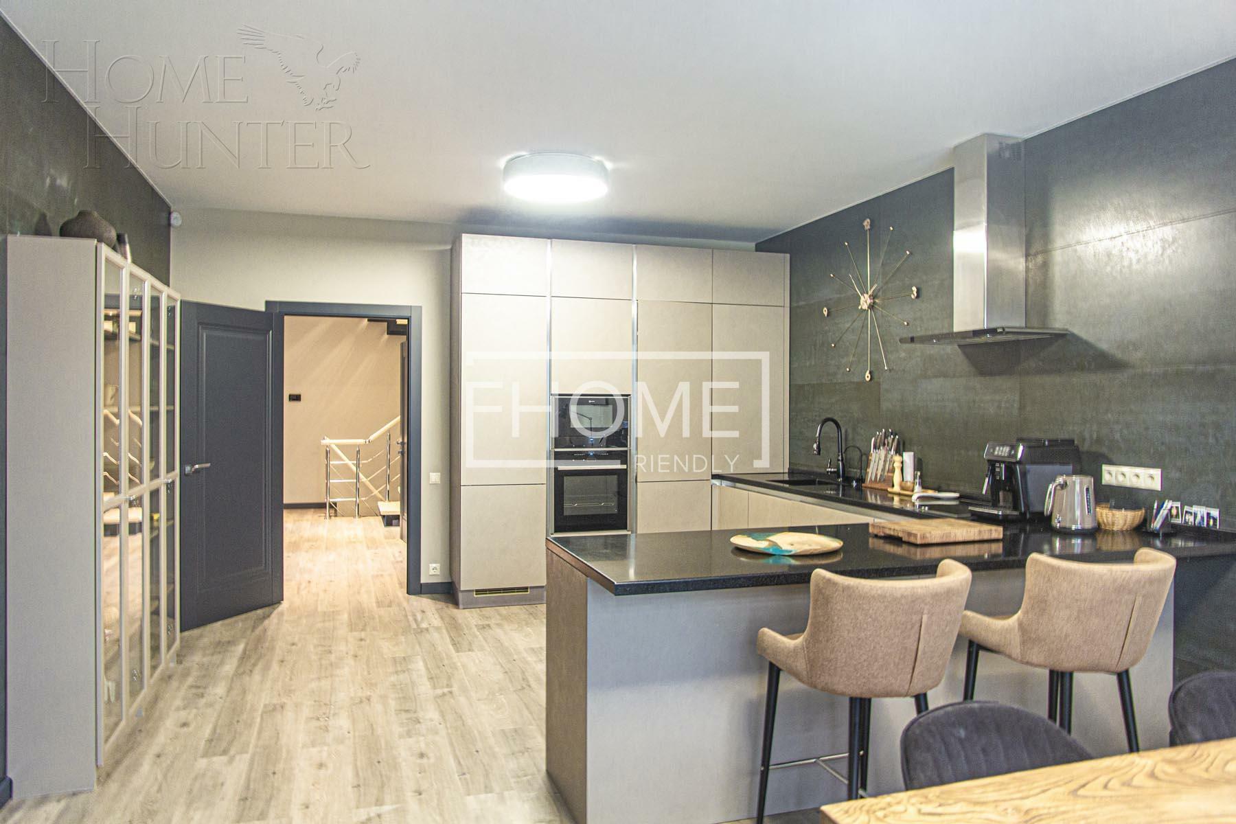 2-этажный коттедж 460 м² с отделкой