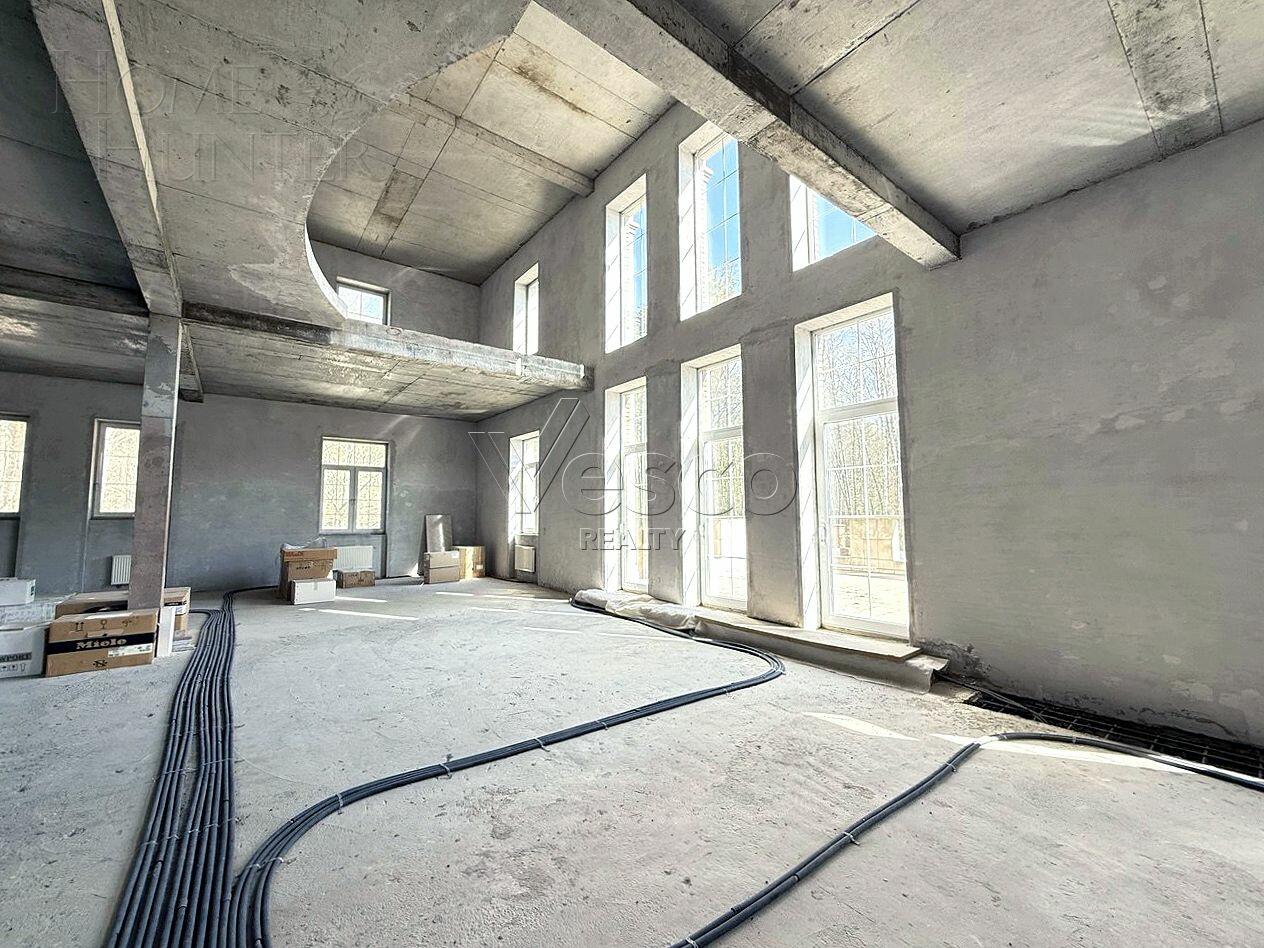 2-этажный коттедж 1 320 м² без отделки