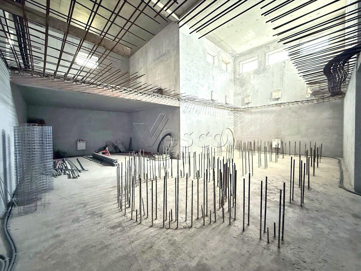 2-этажный коттедж 1 320 м² без отделки