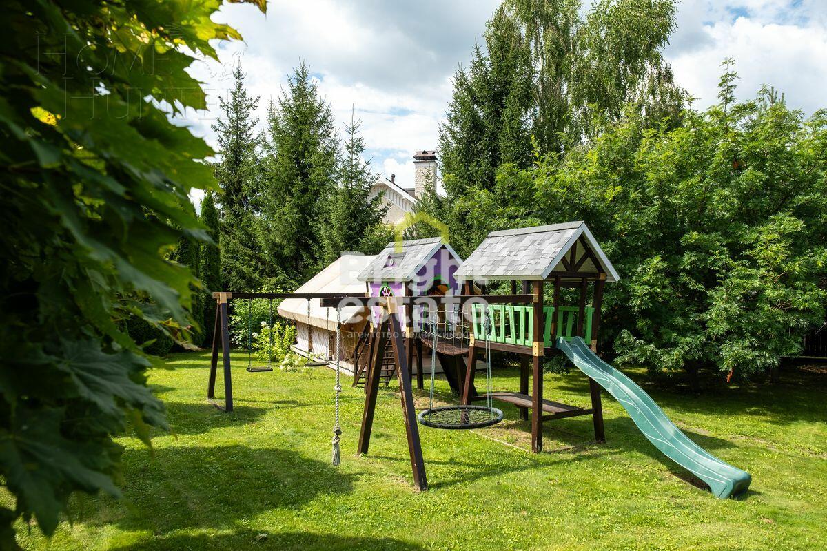 2-этажный коттедж 1 624 м² с отделкой