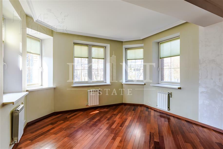 2-этажный коттедж 600 м² с отделкой