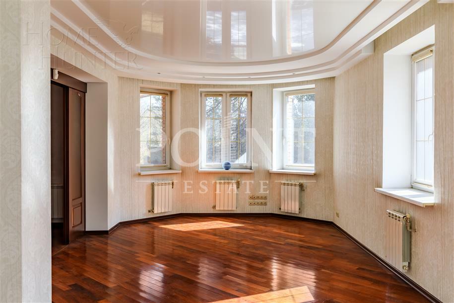 2-этажный коттедж 600 м² с отделкой