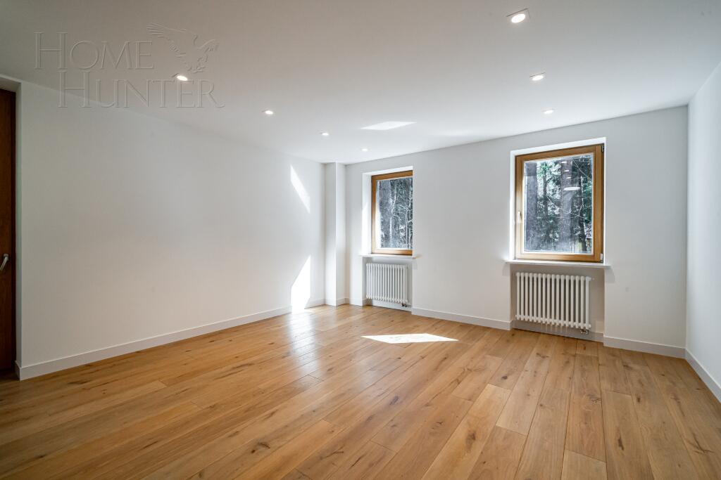 2-этажный коттедж 1 330 м² с отделкой