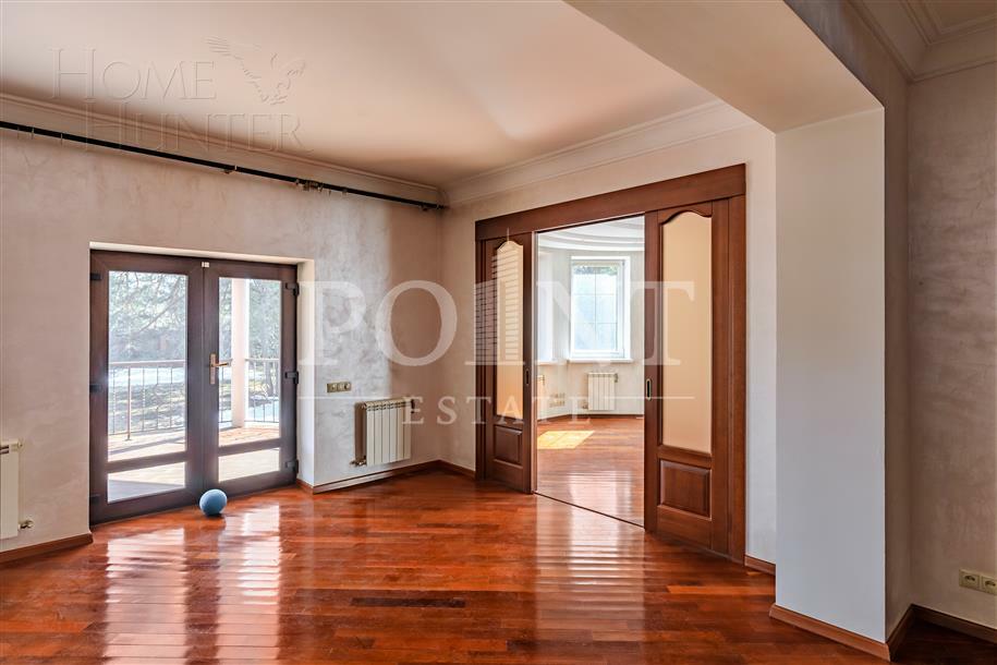 2-этажный коттедж 600 м² с отделкой