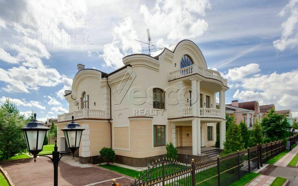 2-этажный коттедж 643 м² с отделкой