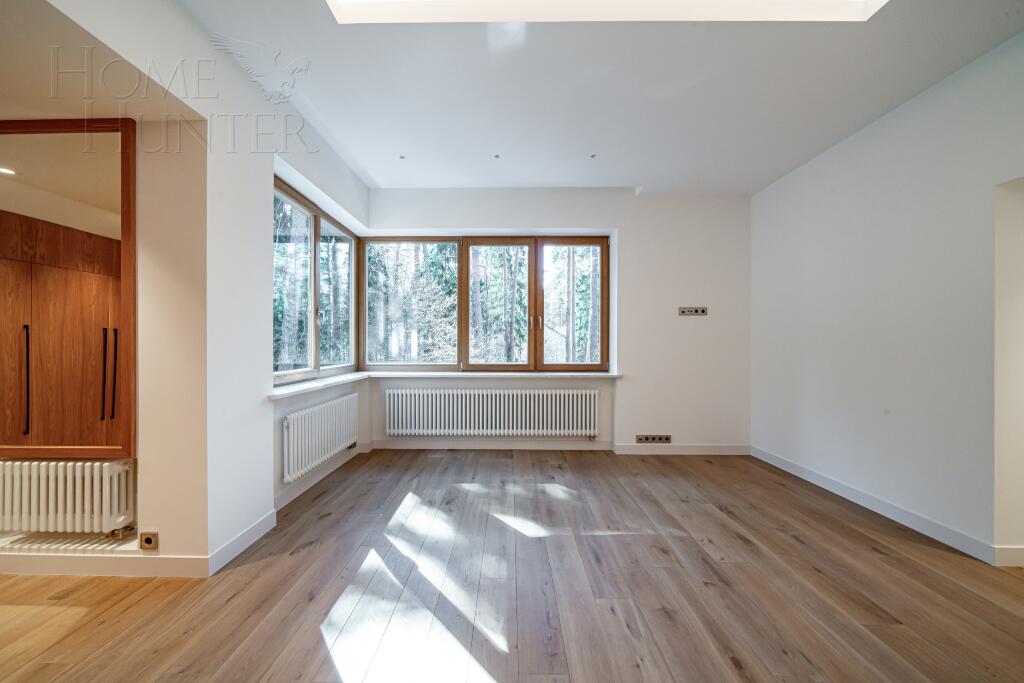 2-этажный коттедж 1 330 м² с отделкой