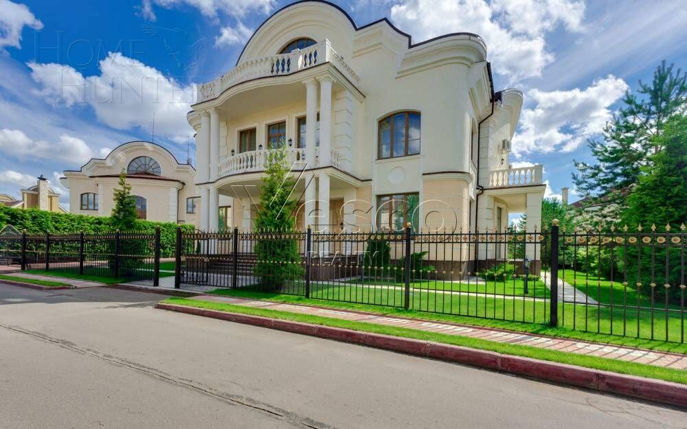 2-этажный коттедж 643 м² с отделкой