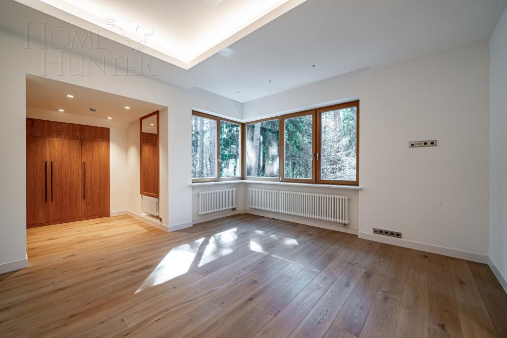 2-этажный коттедж 1 330 м² с отделкой