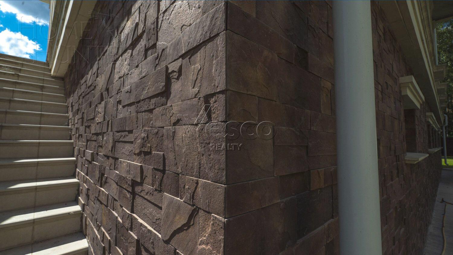 2-этажный коттедж 1 320 м² без отделки