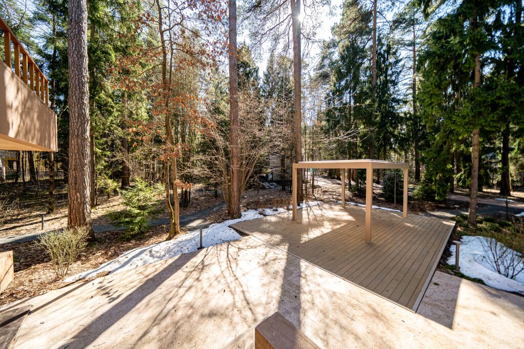 2-этажный коттедж 1 330 м² с отделкой