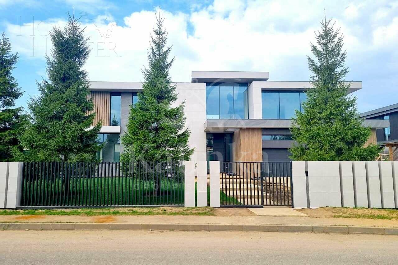 2-этажный коттедж 891 м² без отделки