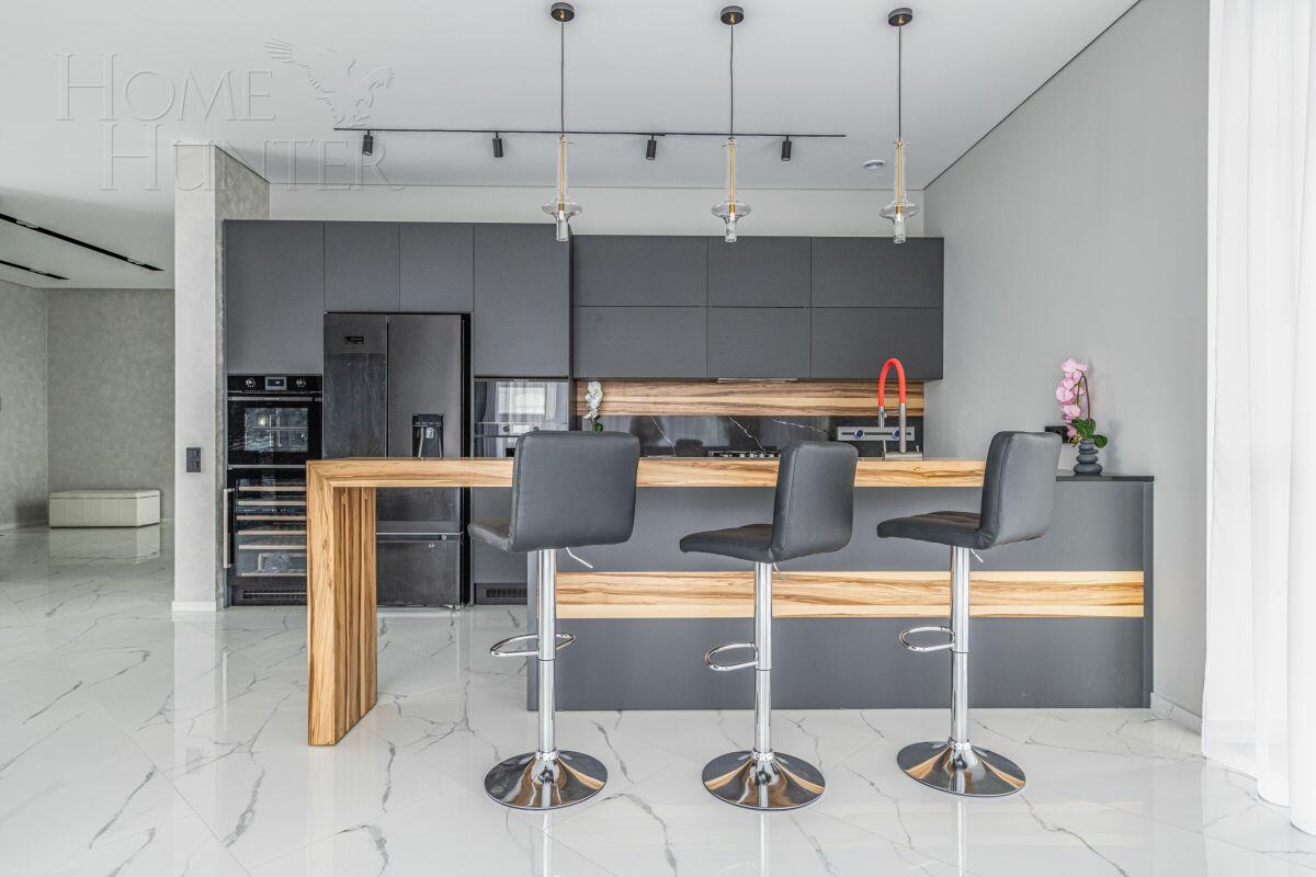 2-этажный коттедж 439 м² с отделкой