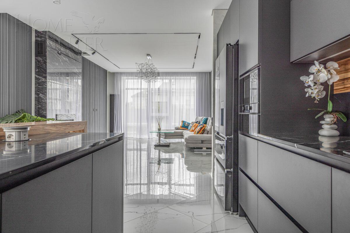 2-этажный коттедж 439 м² с отделкой