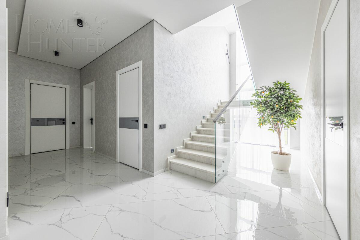 2-этажный коттедж 439 м² с отделкой