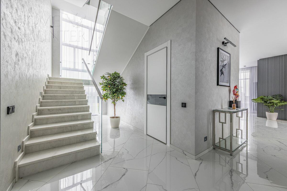 2-этажный коттедж 439 м² с отделкой