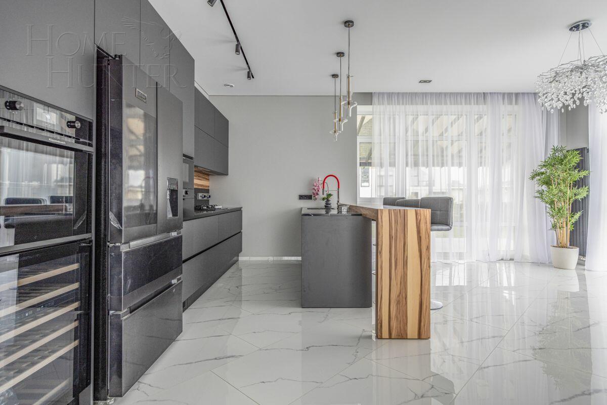 2-этажный коттедж 439 м² с отделкой