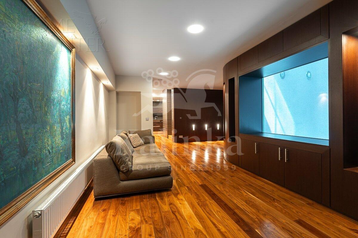 2-этажный коттедж 1 300 м² с отделкой