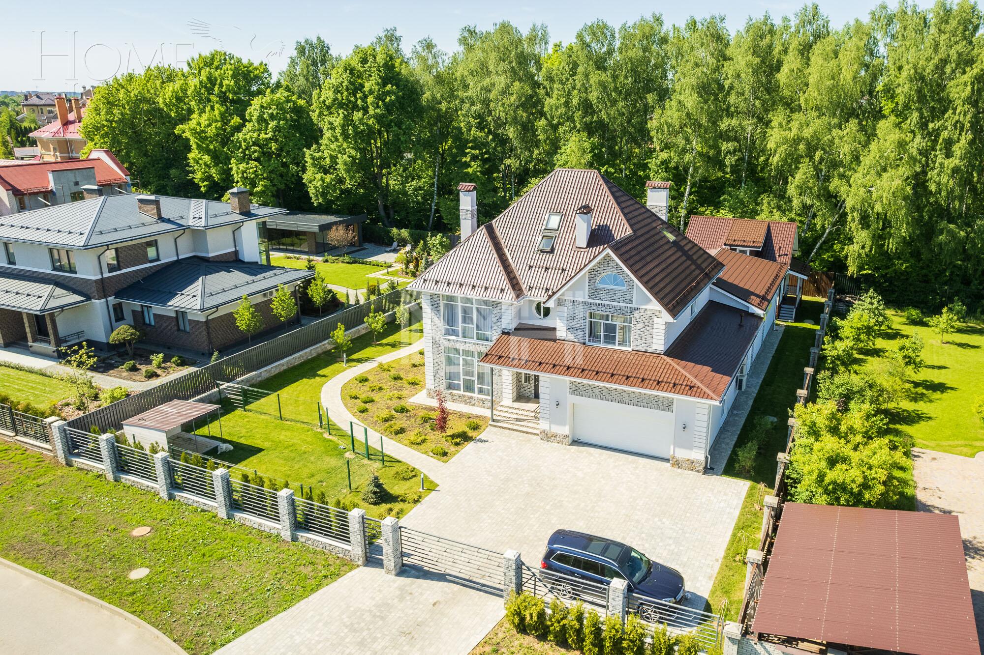 3-этажный коттедж 630 м² с отделкой