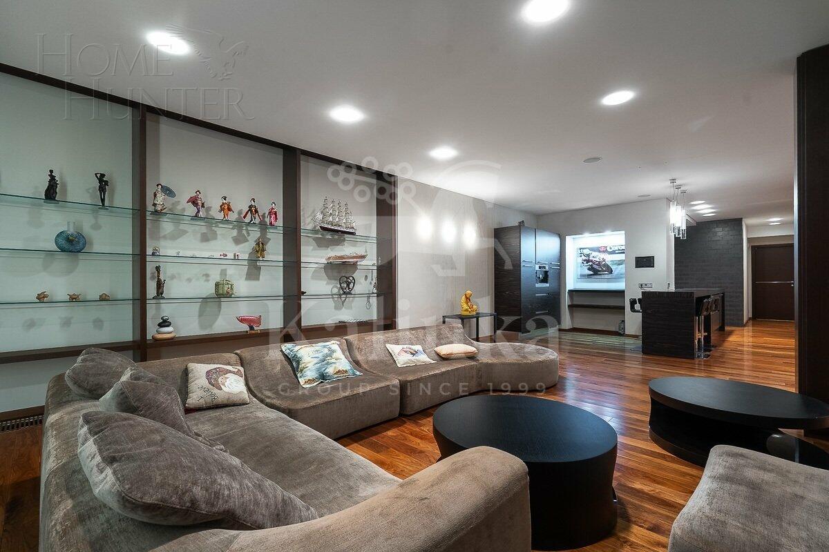 2-этажный коттедж 1 300 м² с отделкой